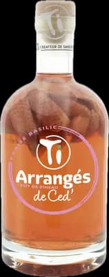 Bouteille de spiritueux : Ti Arrangé Fraise Basilic de la marque Les Rhums de Ced'