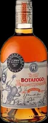 Bouteille de spiritueux : Spiced Rum de la marque Batofogo