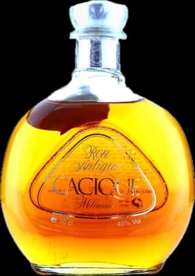 Bouteille de spiritueux : Ron Antiguo de la marque Cacique