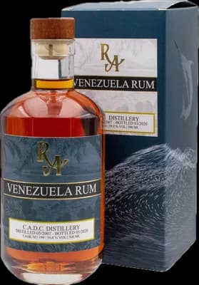 Bouteille de spiritueux : Venezuela Rum de la marque Rum Artesanal