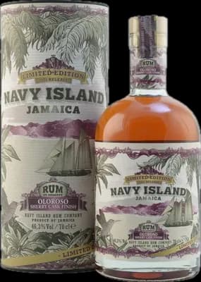 Bouteille de spiritueux : Oloroso Sherry Cask Finish de la marque Navy Island
