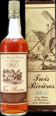 Bouteille de spiritueux : Millésime 1975 de la marque Trois Rivières