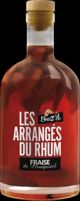 Bouteille de spiritueux : Les Arrangés Du Rhum Fraise de Plougastel de la marque Breiz’île